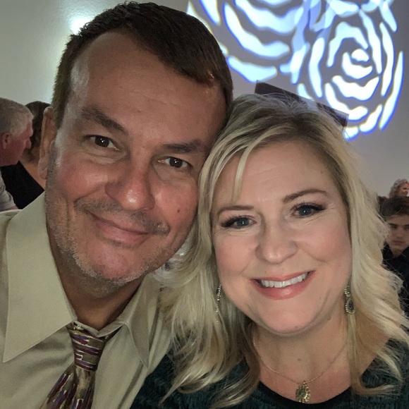 Meet your Posher, Lori - Picture 1 of 1